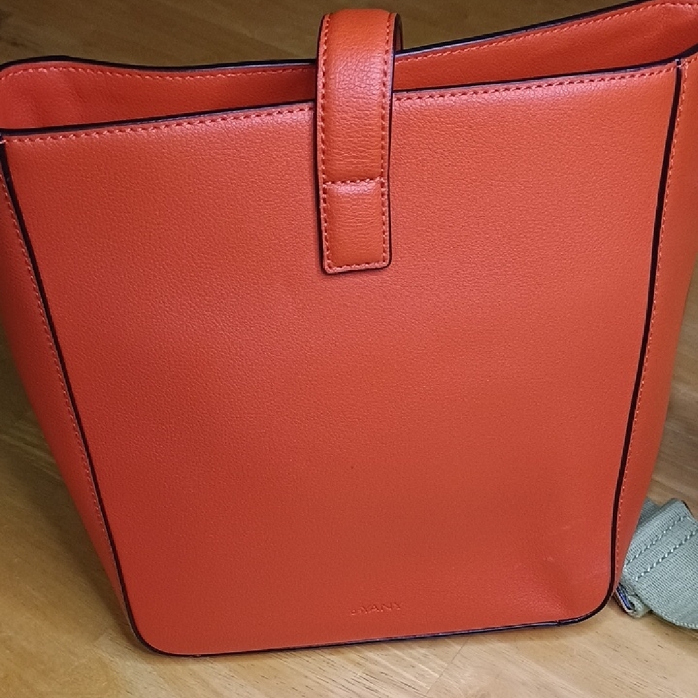orYANY Orange Leather Crossbody Bucket Bag with Green Strap - Picture 2 of 13